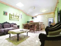 Waroeng Transit & Depary Homestay Hotel a Binjai