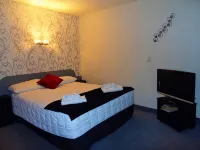 Kapiti Lindale Motel and Conference Centre Hotels in Paraparaumu