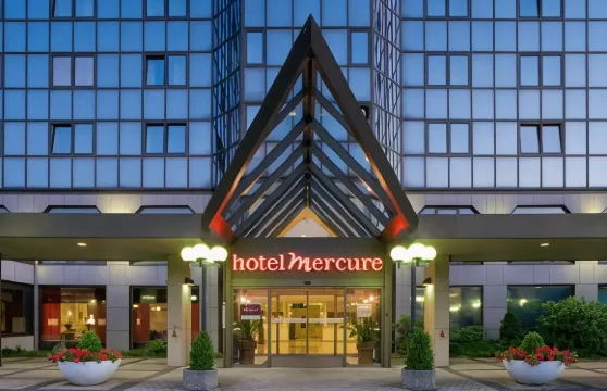 科布倫次美居酒店