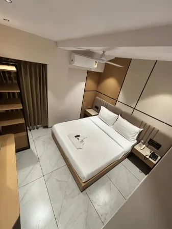 Hotel Shiv Kartik Отели в г. Сурат