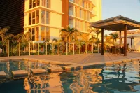 Empire Apartment Hotel Rockhampton - Pools