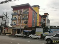 V-House Hotel