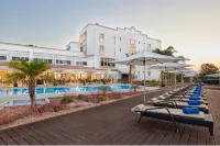 Dona Filipa Hotel - Swimmingpools