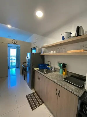 Cozy 2 Br Unit at South Residences SM Southmall - Wifi