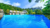 Seocheon Paintree Glamping - parking