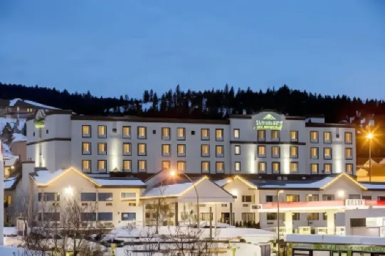 Wingate by Wyndham Kamloops โรงแรมใน