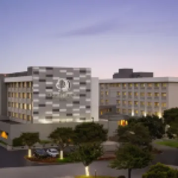 DoubleTree by Hilton San Francisco South Airport Blvd Hotels in San Francisco International Airport Area