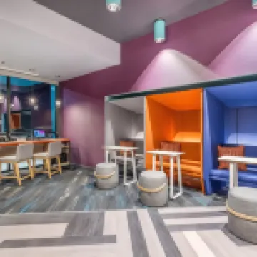 Tru by Hilton Madison West