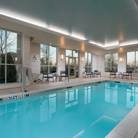 Courtyard Atlanta Alpharetta/Avalon Area