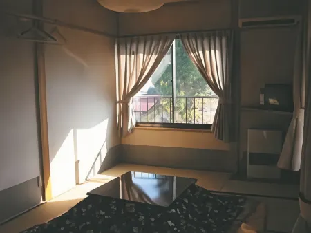 Saemon Hotel Отели в г. Минамиуонума