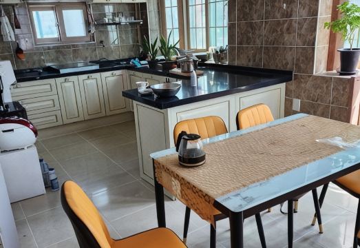 경주 자연산송이버섯 풀빌라 객실 내부