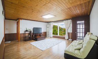 Ganghwa Pine Leaf Pension