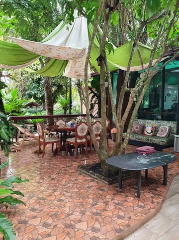 รูปภาพของโต้ะเดียว รีสอร์ท 