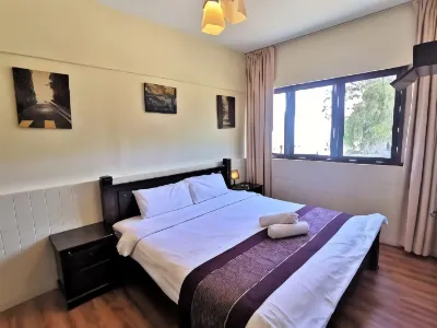 8 Boutique by the Sea Hotels near Tua Pek Kong Tanjung Tokong