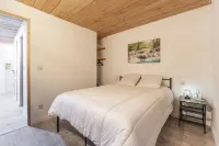 Apartment La Chouette Hotels in Formigueres