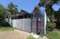 Diyar Villas Puncak M3/47 - parking