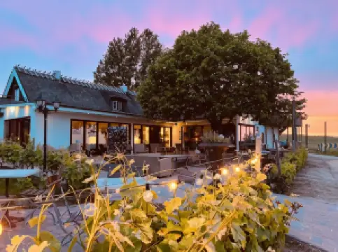 皮勒希爾南海岸飯店