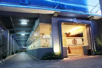 Dermaga Keluarga Hotel - 2-Star