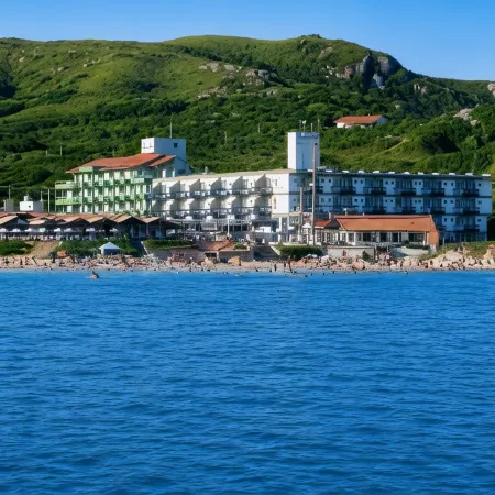Cris Hotel
