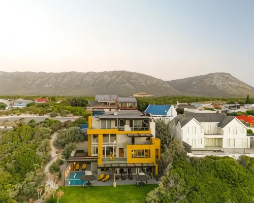 Crayfish Lodge Sea & Country Guest House Hotels in Gansbaai