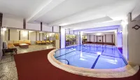 Legacy Ottoman Hotel - piscina