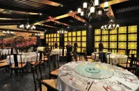 Wenying Hotel - balcón