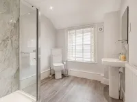 Apartment 5