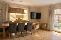 High-Quality Vacation Apartment with Plenty of Space and a Large Terrace - 4-Star