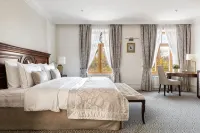 Tsar Palace Luxury Hotel & Spa Hotels near Moscow Gate