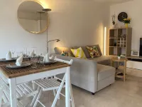 2-Room Apartment in Juan-Les-Pins, Antibes - Terrace, Close to the Beach