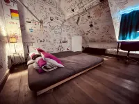 be house • lodge over comfy in Bruges