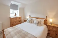 Host & Stay | No 5 Hoggarths Yard - Villas