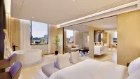 Huajin Hotel (Huaiji High-speed Railway Station Yueyun Bus Station) - Parkering