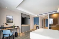 Tongliao Wanda Plaza Xilamulun Street Atour Hotel - parking