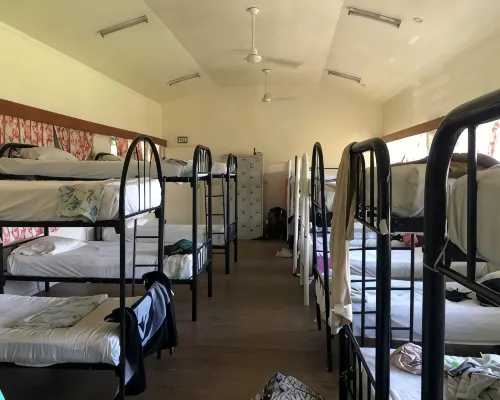 Bamboo Backpackers โรงแรมในนาดิ
