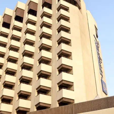 Radisson Blu Hotel, Dubai Deira Creek