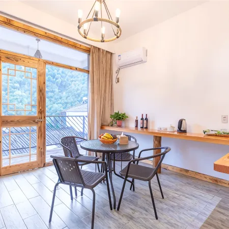 Moganshan Habitat Fengshan Home Stay
