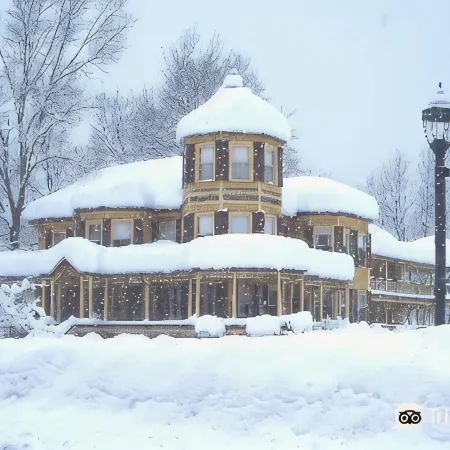 The Fairlawn Inn