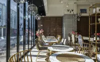 Hotel KNOX - breakfast