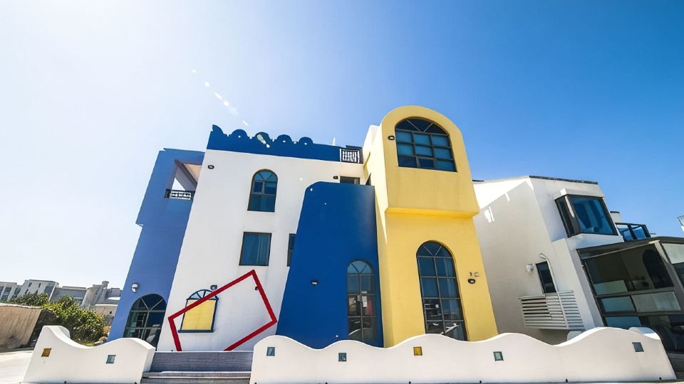 Sapphire Inn