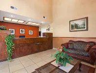 Super 8 by Wyndham Bakersfield South CA