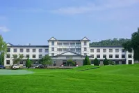 Ming Lake International Hot Spring Ski Resort Hotel