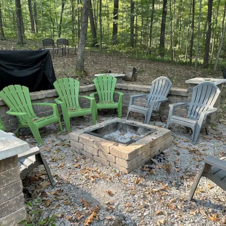 Eagle's Landing - 1-bedroom cabin plus sleeping loft minutes from Patoka Lake