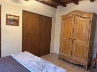 Casita on 10.5 Acre Guest Ranch, Pool! Full Kitchen, BBQ, Private Yard, Firepit