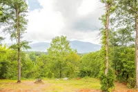 JULY DISCOUNT! Romantic 2 BR 2 story w/mountain views and stunning outdoor space