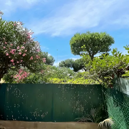 Elegant Haven of Peace | Garage | Terrace | Garden | Residential Pool |WiFi