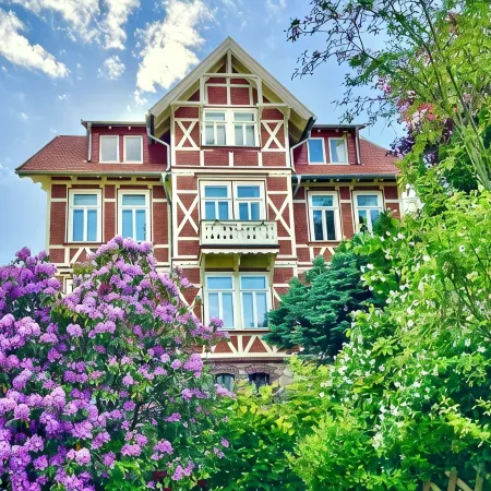 Living with Flair in the Villa des Artistes