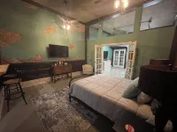 The Cranny at Main Street Suites: 1 bedroom with smart TV in downtown Van Buren - 무료 와이파이