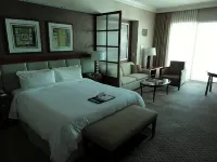 Tower 3 - 15th Floor. Strip, F1 and Sphere Views! Owner Managed! No Resort Fees! - شقق