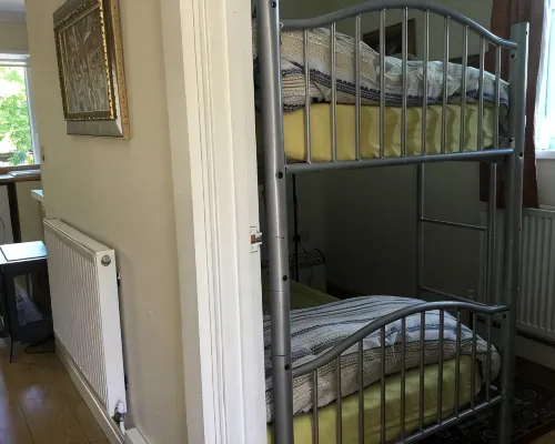 Gower coast bungalow Hotels in Mumbles